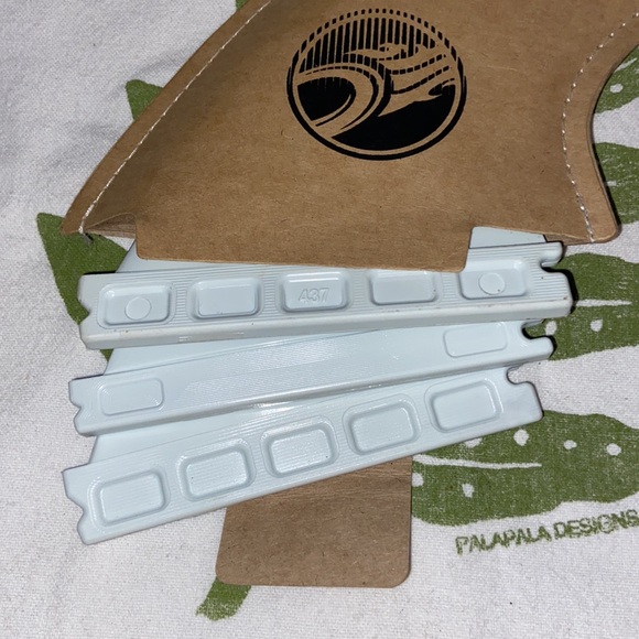 Cabrinha Surf Fin Thruster Set - Picture 5 of 5